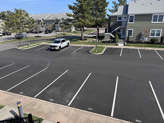 3rd image of 12 Sconset Ct #12