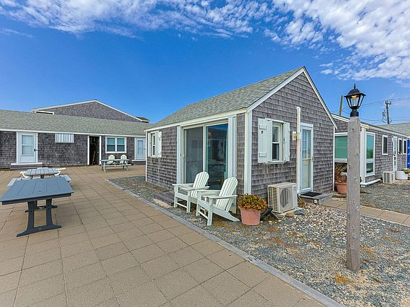 4th image of 566 Shore Road UNIT 2