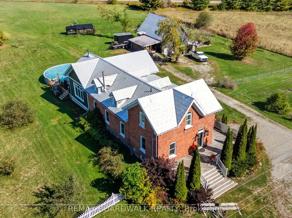 35 County Road 1 Rd, Elizabethtown Kitley, ON K0E 1Y0