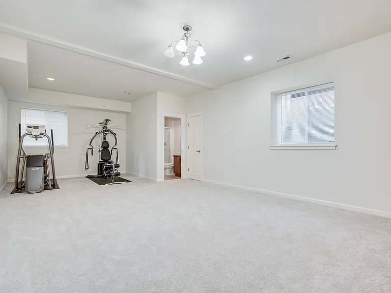 16209 SE 51st Pl — Photo 22
