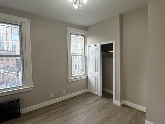 4th image of 6 Jordan Ave #2L
