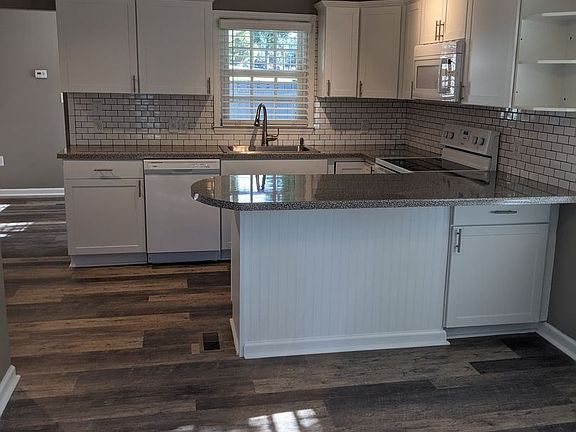 2nd image of 101 Cavin Ave #7894132