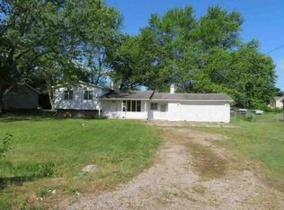 4177 Bobwhite Dr, Flint, MI 48506