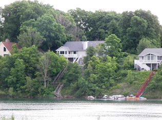 12303 N Camelot Trl, Milford, IN