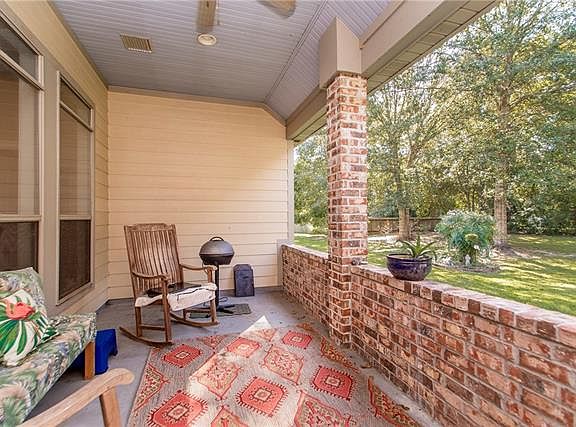 5th image of 130 Mossy Oaks Dr