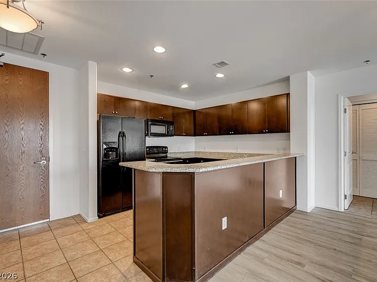 8255 Las Vegas Blvd S #715 — Photo 7