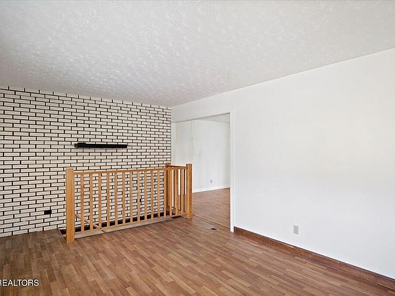 4th image of 1036 Tranquilla Dr