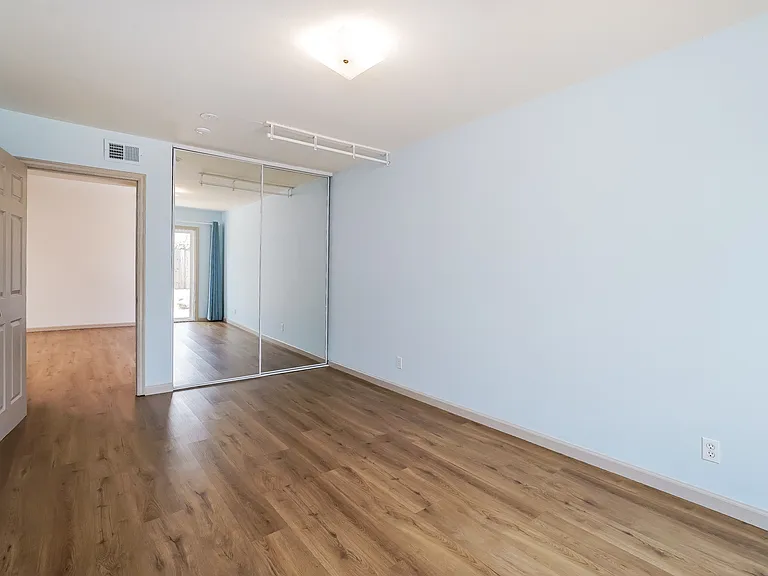 6500 Lockhurst Dr — Photo 13