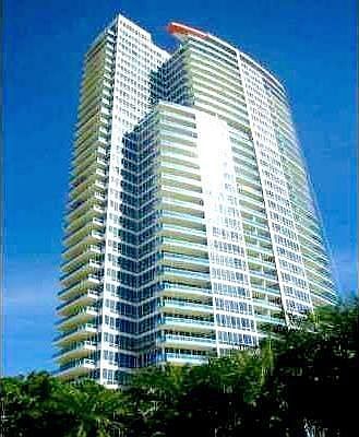 1st image of 100 S Pointe Dr APT 1108