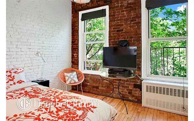 Sold by Douglas Elliman | media 12