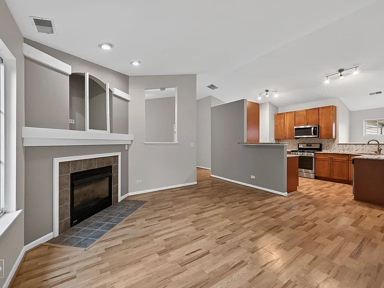 268 Southwicke Dr #B — Photo 2