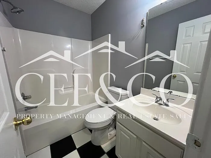 305 Vinyard Rd #305 — Photo 16