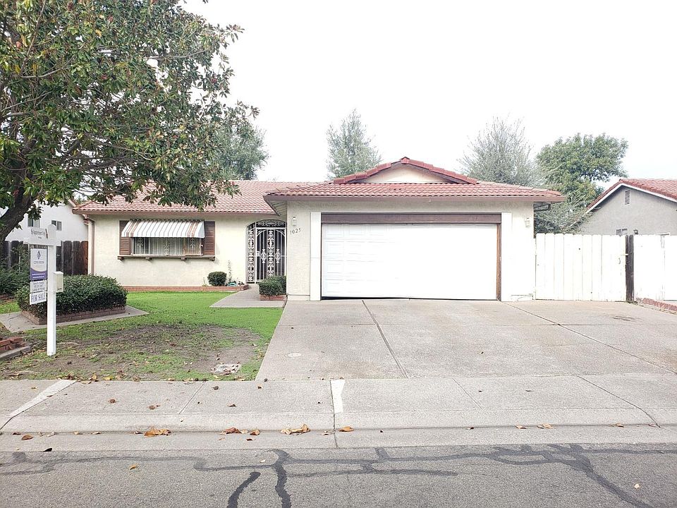 1st image of 1025 Autumn Ct