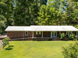 208 Murdock Spruce, Bakersville, NC 28705