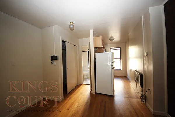 Rented by Kings Court Real Estate | media 40