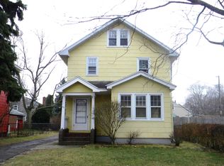 97 Fillingham Dr, Rochester, NY 14615