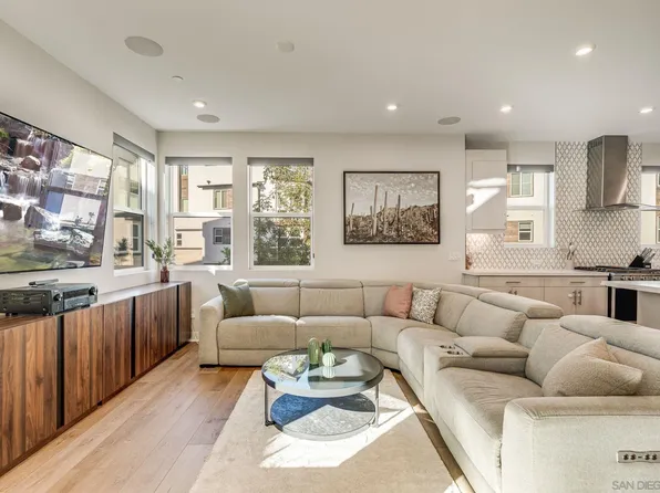 2917 Franklin Dr, San Diego, CA 92108