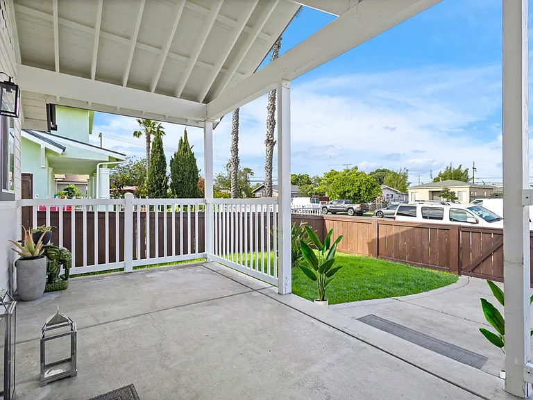 3770 Cherokee Ave — Photo 3