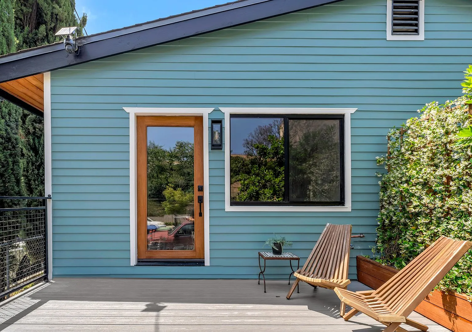Gorgeous 3bed 2bath Home — Photo 2