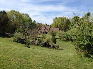 420 Fairway Estates Dr, Blountville, TN 37617