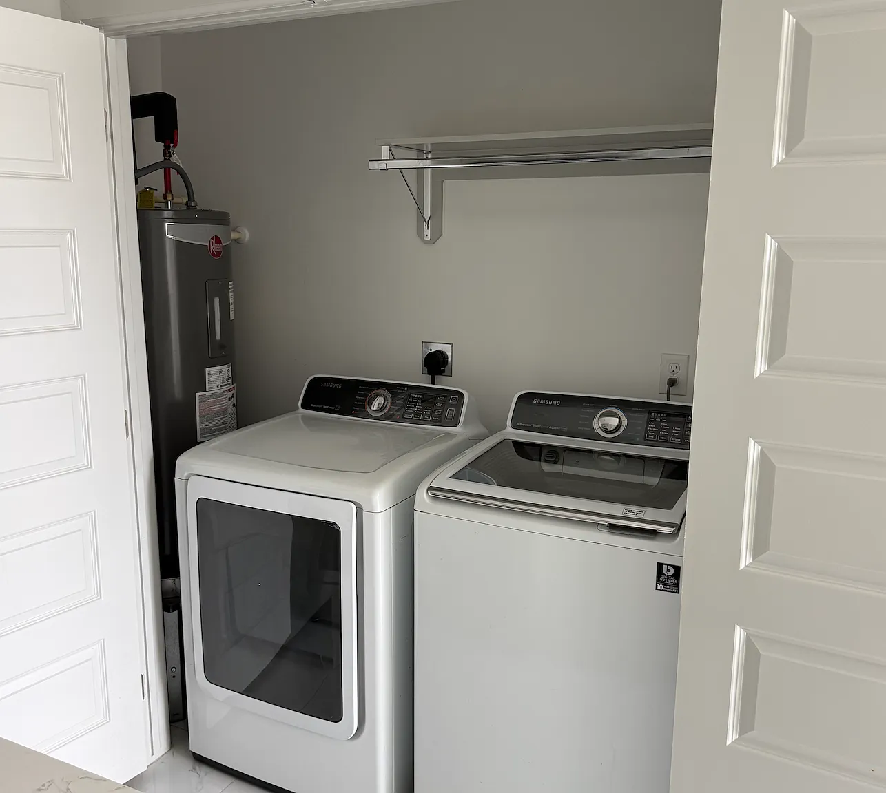 3 bed, 1077 sqft, $2,000 — Photo 4