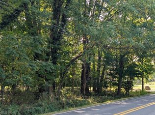 Schocalog Rd, Akron, OH 44320