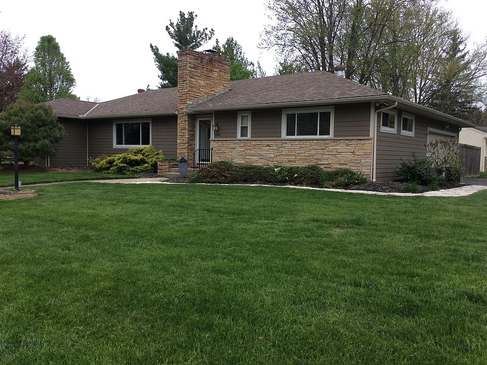 2588 Donna Dr 