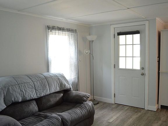 4th image of 7 Beal Ave