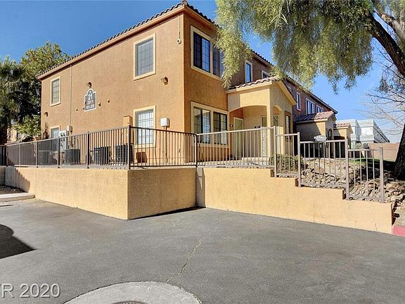 3rd image of 2011 Sue Ct Unit 204
