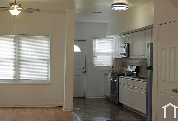 2878 W Garrison Ave — Photo 12