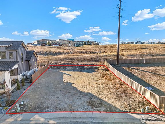 3rd image of 941 Saint Andrews Ln