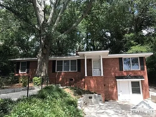 48 Holman Ave Photo 1