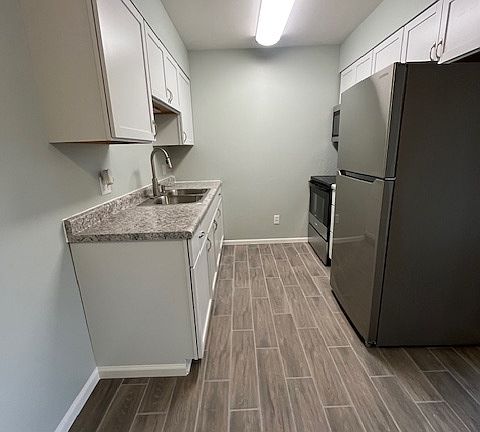 2nd image of 303 Birch St #11372715