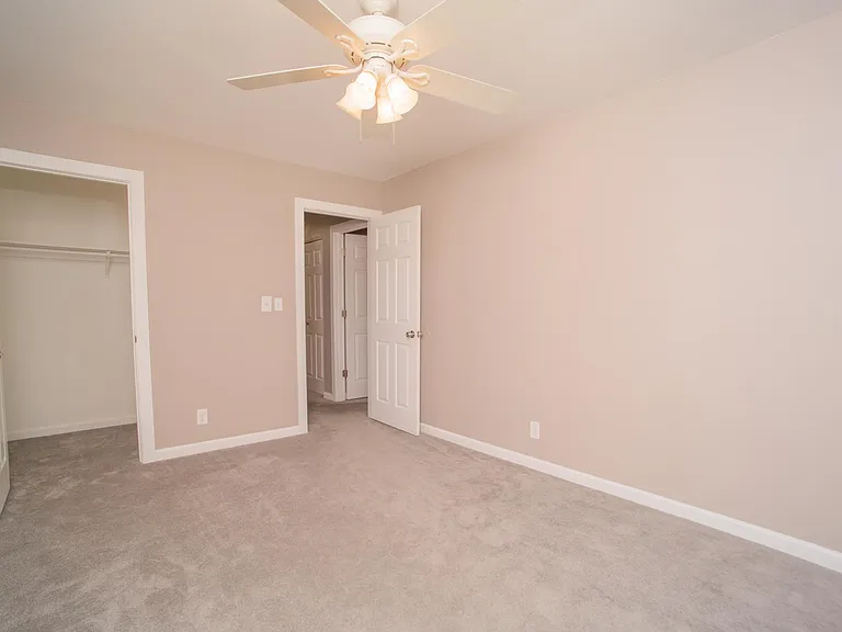 9845 Orangewood Dr — Photo 16