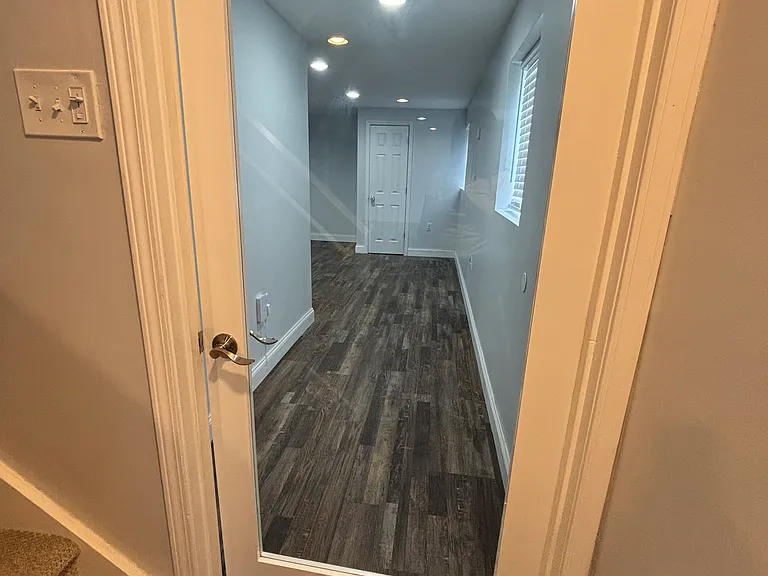 1835 Clarke Blvd — Photo 32