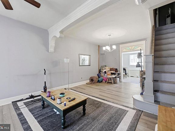 3rd image of 1012 Tree St