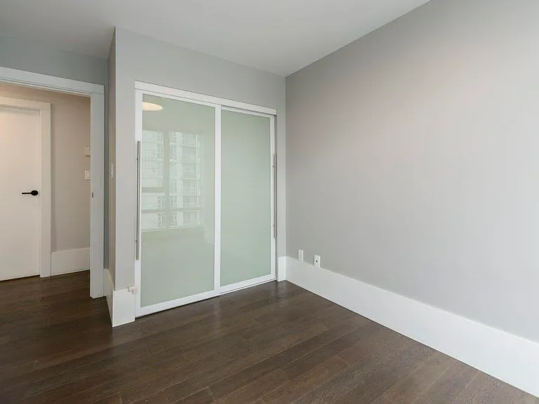 1201 Marinaside Cres #2 — Photo 13