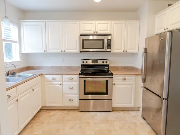 1124 C St #B, Eureka, CA 95501