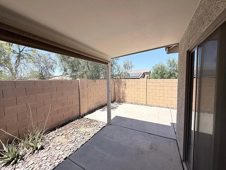 1106 S Fresno Ct — Photo 15