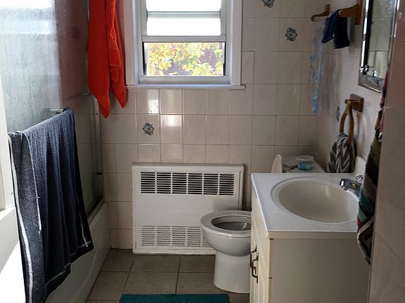 5th image of 2319 19th St #2