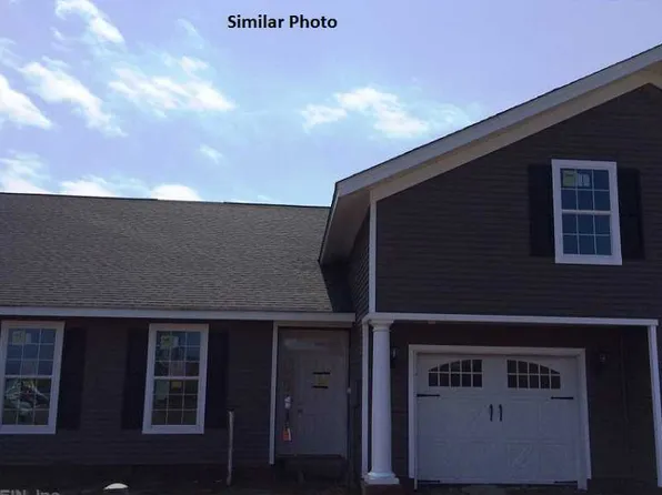 2824 Gavin Rd #12, Chesapeake, VA 23323