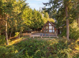 5030 Lost Lake Rd, Nanaimo, BC V9T 5E4