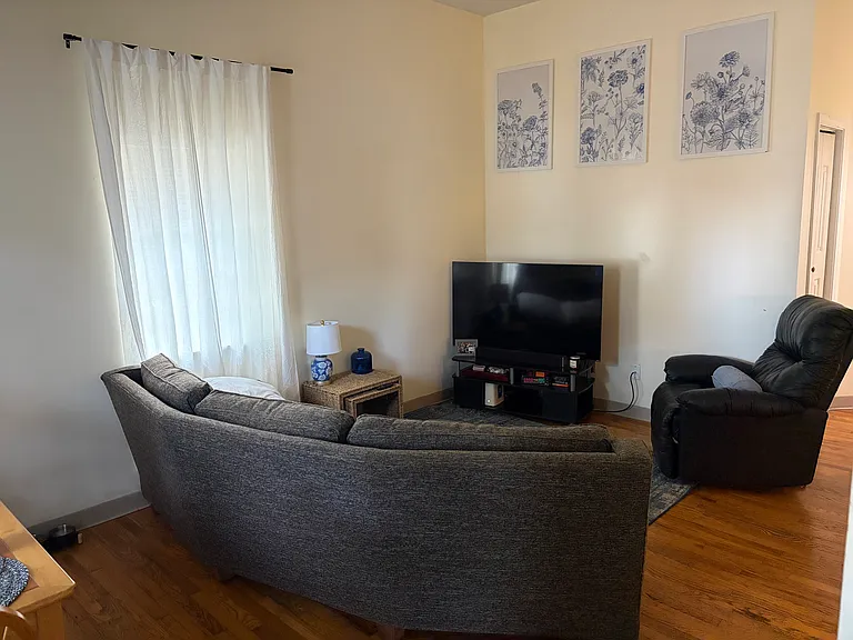 19 W 14th St #2 — Photo 3