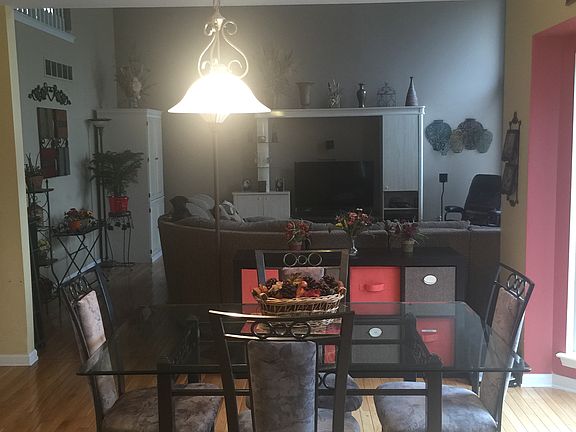 5th image of 2985 Tall Oak Ln #49