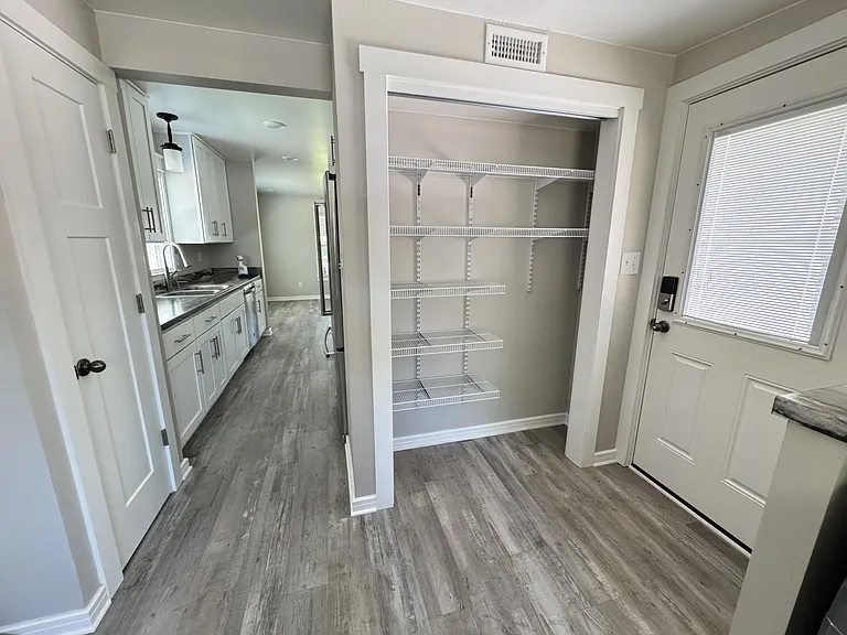 115A Montrose Dr — Photo 7