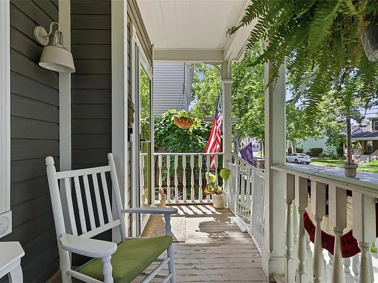325 Centennial Ave — Photo 4