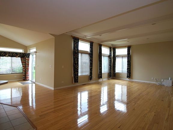 5th image of 22559 Reserve Cir