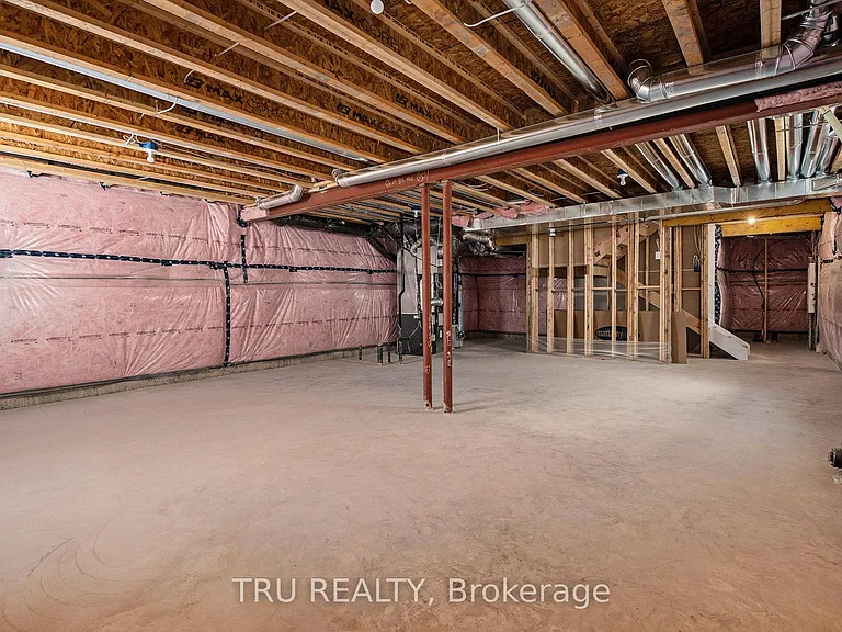 813 Crossgate St — Photo 22
