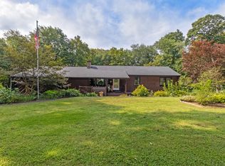121 Hoxie Rd, Lebanon, CT 06249