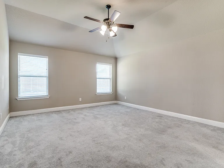 1631 Veneto Dr — Photo 14